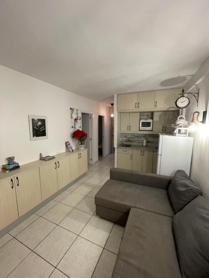 Apartamento Los Cisnes เบนัลมาเดนา ภายนอก รูปภาพ